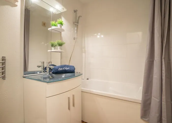 Le Petit Olivier By Interhome Les Issambres